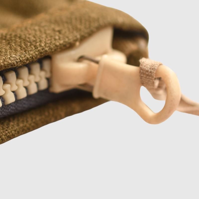 GERMAN WWII FALLSHIRMJAGER STICK GRENADE CARRYING BAG SET.