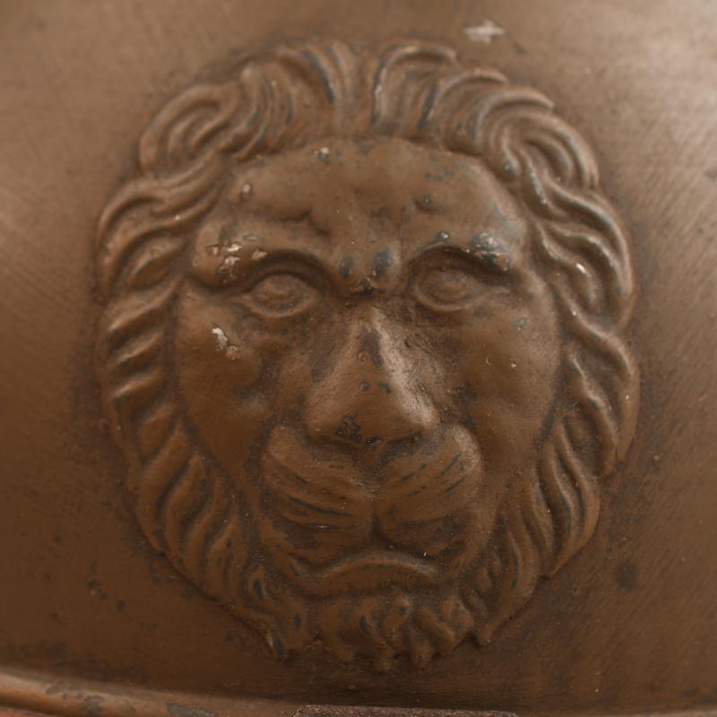 BELGIUM WWI COMBAT HELMET.