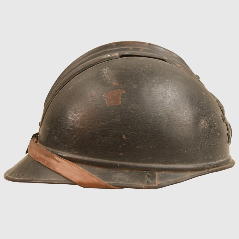 FRENCH WWI TANKERS HELMET KNOWN AS THE CHAR DU COMBAT.