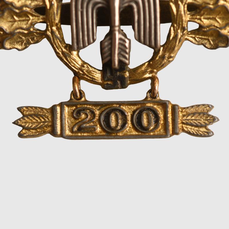 GERMAN WWII LUFTWAFFE DAY FIGHTER BAR WITH 200 PENDANT.