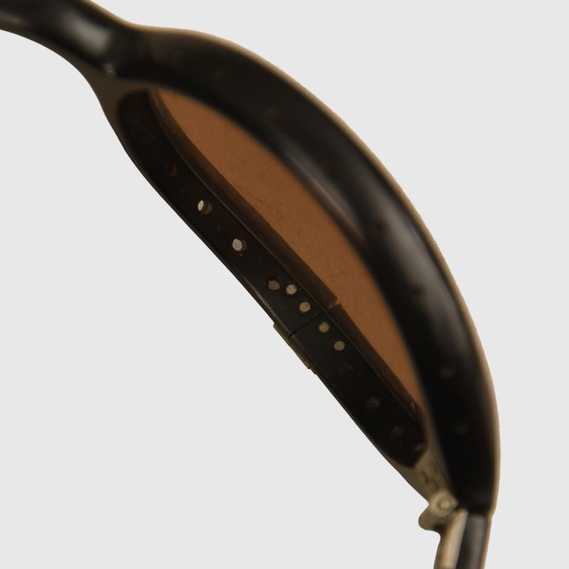 GERMAN WWII 1ST MODEL SHATTERPROOF FLYING GOGGLES.