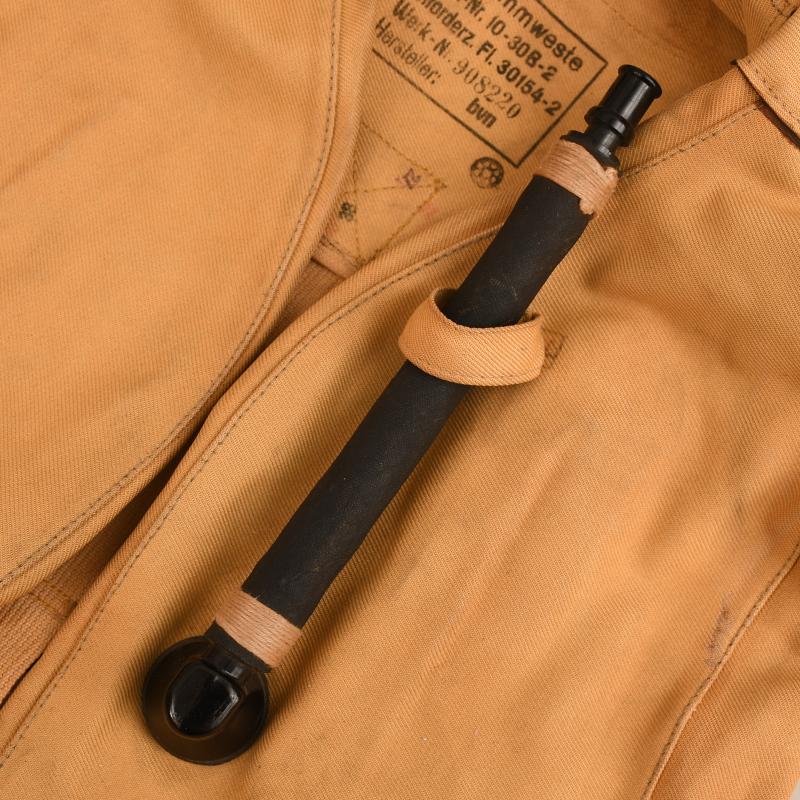 GERMAN WWII LUFTWAFFE DOUBLE BLADDER LIFE VEST.