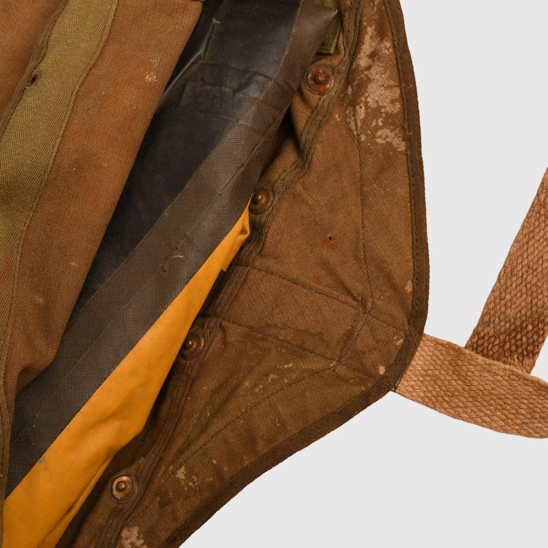 GERMAN WWII LUFTWAFFE ONE MAN DINGY PACK.