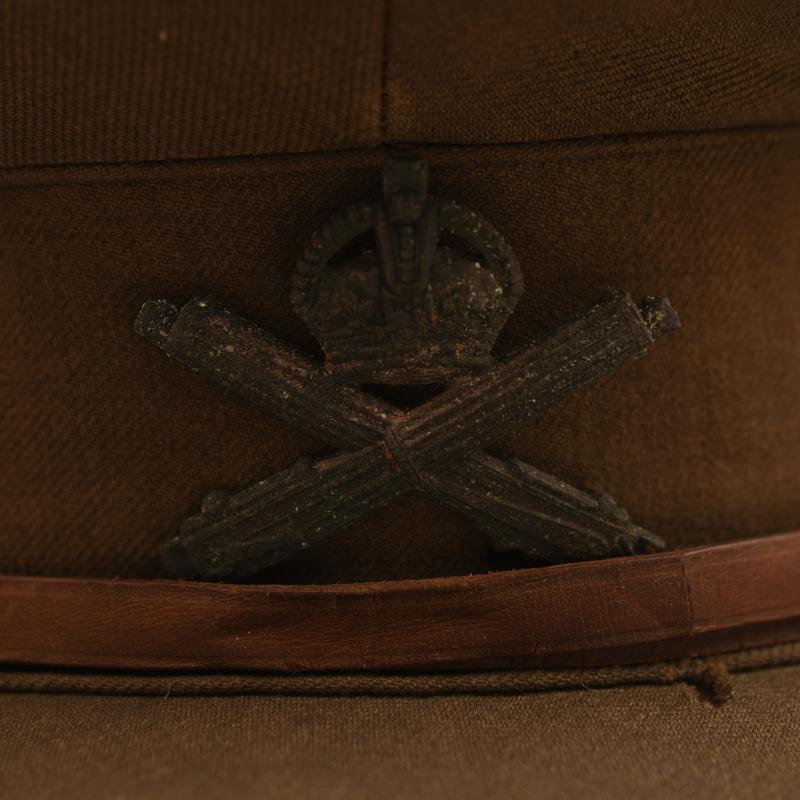 BRITISH WWI MACHINE GUN CORPS OFFICERS STIFF TOP CAP.