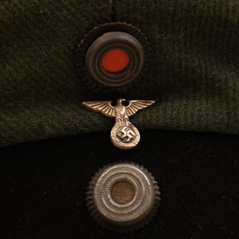 GERMAN WWII STALHELMBUND VISOR CAP.
