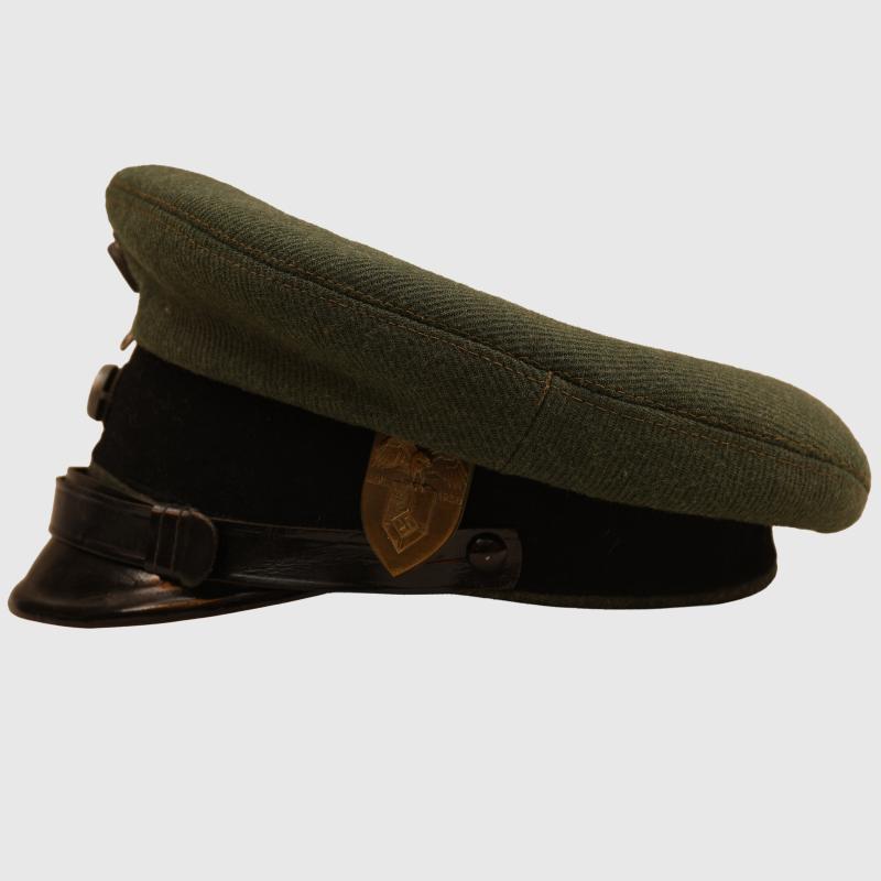 GERMAN WWII STALHELMBUND VISOR CAP.