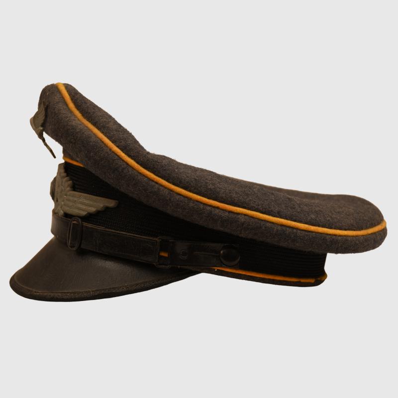 GERMAN WWII LUFTWAFFE FLIGHT SECTION VISOR CAP.