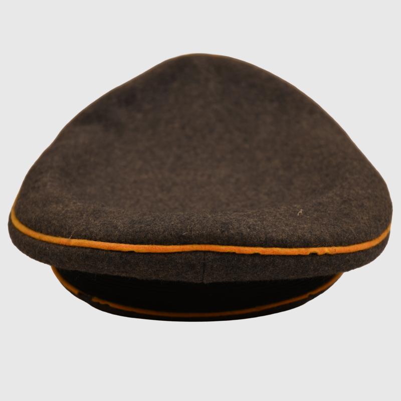 GERMAN WWII LUFTWAFFE FLIGHT SECTION VISOR CAP.