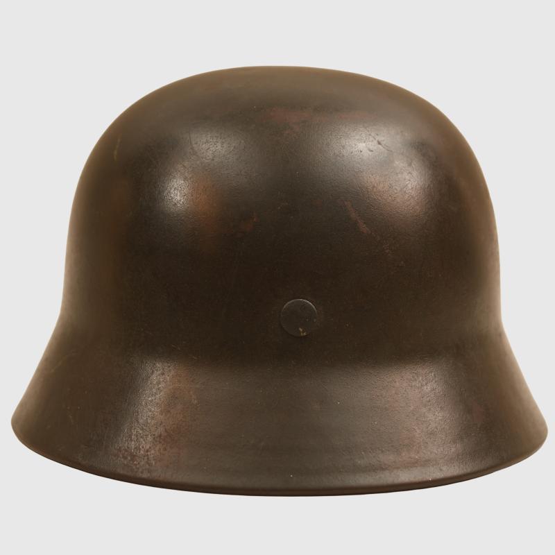 GERMAN WWII ARMY M.40 SINGLE DECAL COMBAT HELMET.