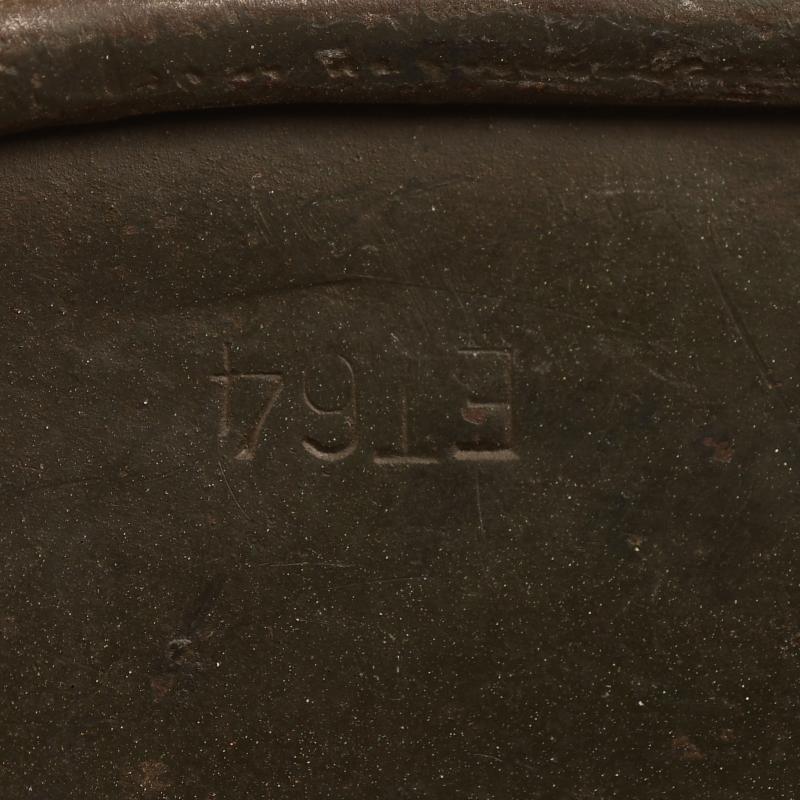 GERMAN WWII ARMY M.40 SINGLE DECAL COMBAT HELMET.