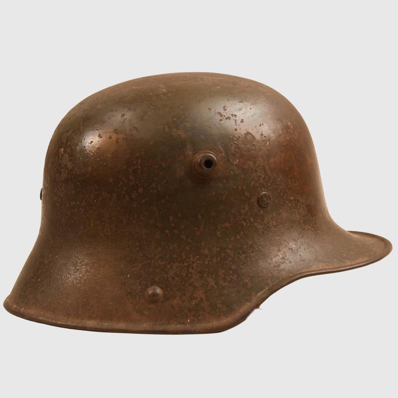 GERMAN WWI ARRAS BATTLEFIELD PICK-UP M.16 HELMET.