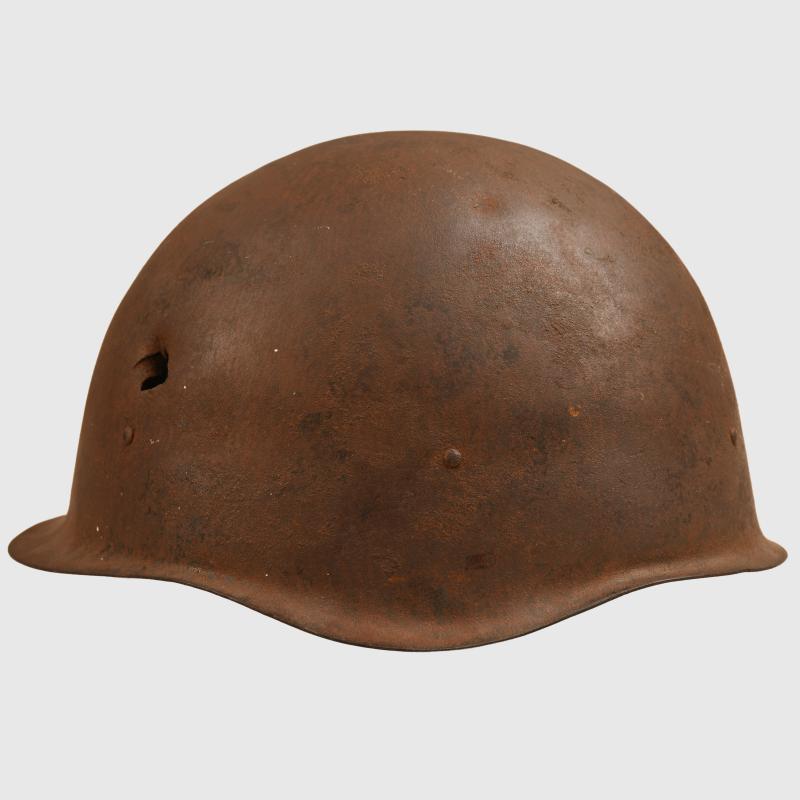 RUSSIAN WWII BERLIN BATTLEFIELD PICK UP HELMET.
