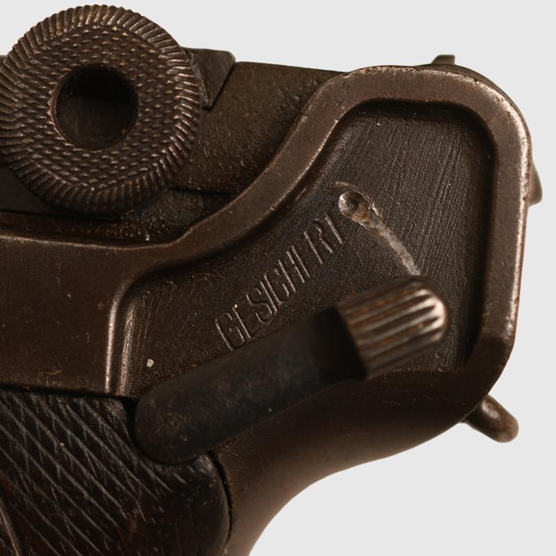 GERMAN WWI DE-ACTIVATED LUGER PISTOL.
