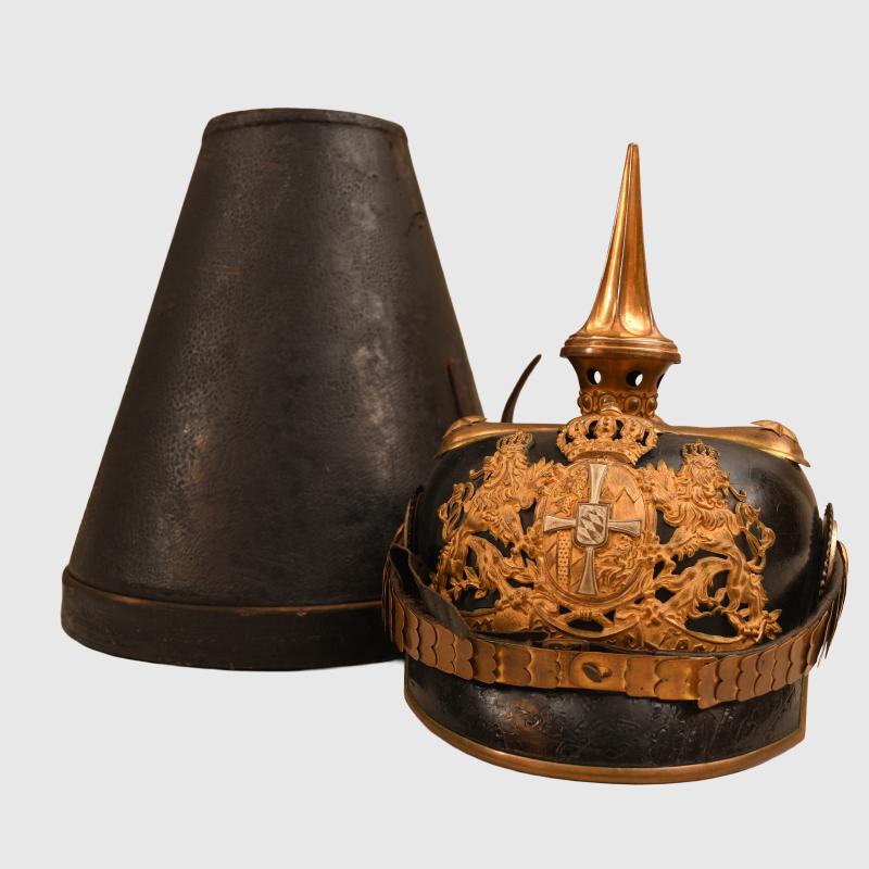 GERMAN WWI BAVARIAN RESERVE OFFICERS PICKLEHAUBE CASED.