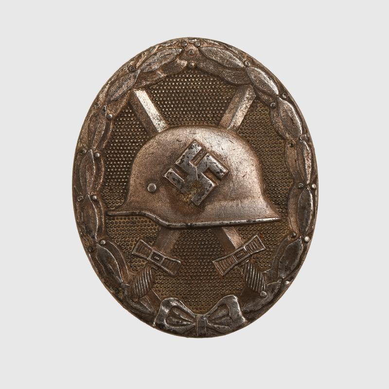 GERMAN WWII WOUND BADGE IN SILVER.