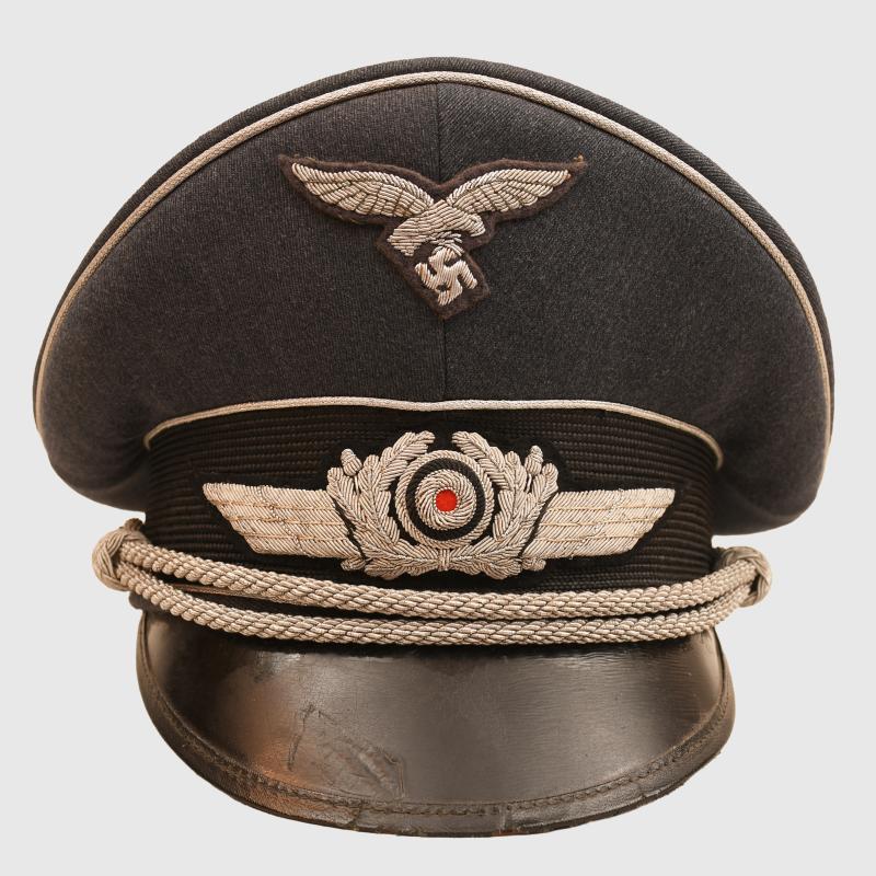 GERMAN WWII LUFTWAFFE OFFICERS VISOR CAP