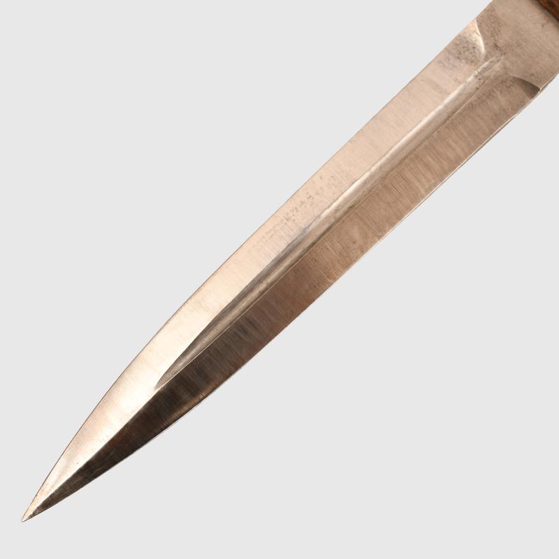 GERMAN WWI EAGLE HEADED BAYONET FIXING COMBAT KNIFE.
