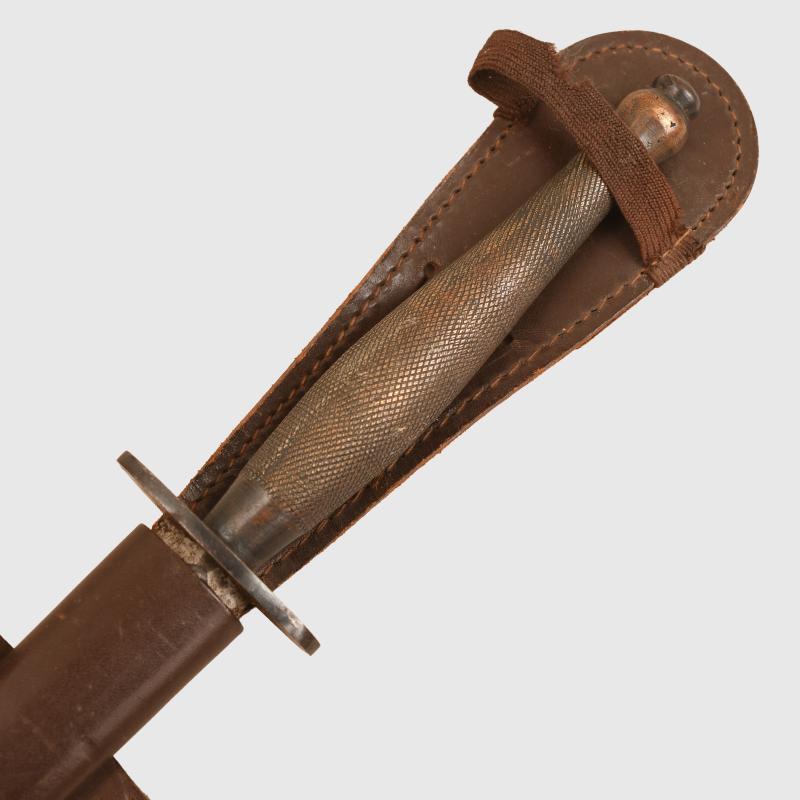 BRITISH WWII FAIRBAIRN SYKES SECOND PATTERN FIGHTING KNIFE.