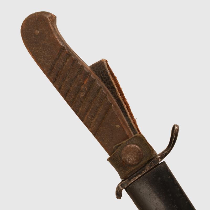 GERMAN WWI TRENCH KNIFE.