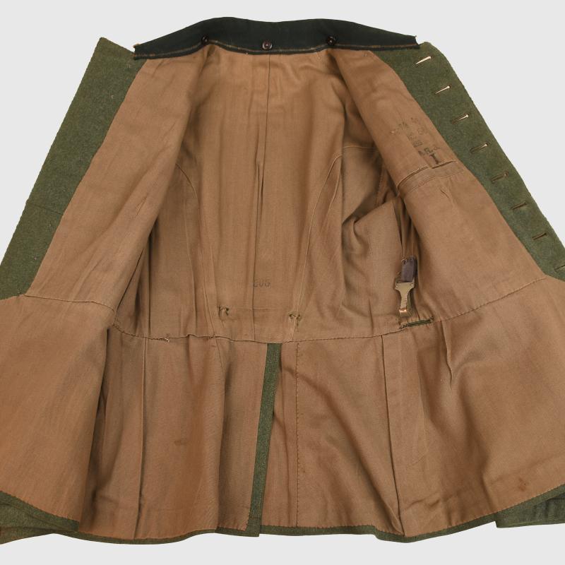 GERMAN WWII ARMY ARTILLERY NCO’S PARADE TUNIC.