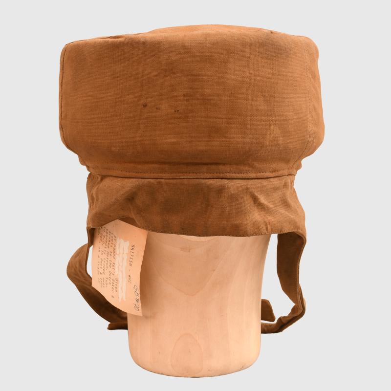 BRITISH WWII PARATROOPER TRAINING HELMET.
