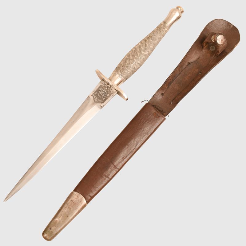 BRITISH WWII 1ST PATTERN FAIRBAIRN SYKES KNIFE, VIRTUALLY MINT.