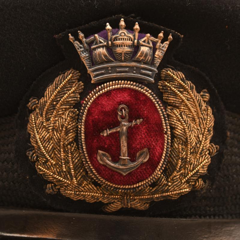 BRITISH WWII MERCHANT NAVY OFFICERS VISOR CAP, CAPTAIN AND ABOVE.