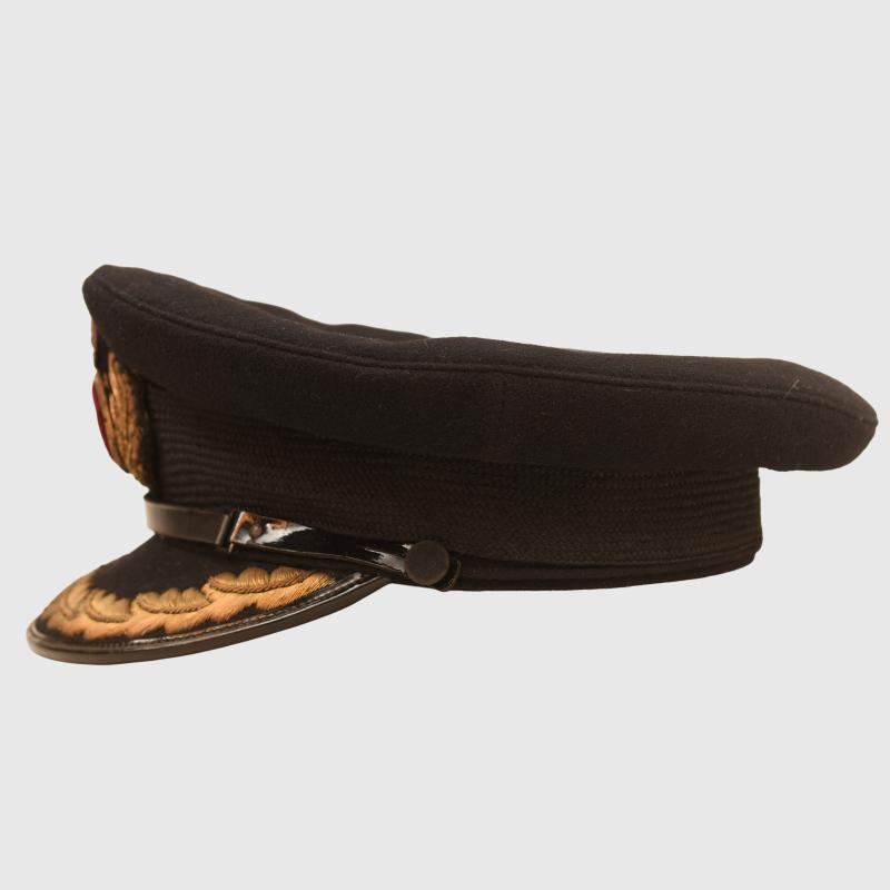 BRITISH WWII MERCHANT NAVY OFFICERS VISOR CAP, CAPTAIN AND ABOVE.