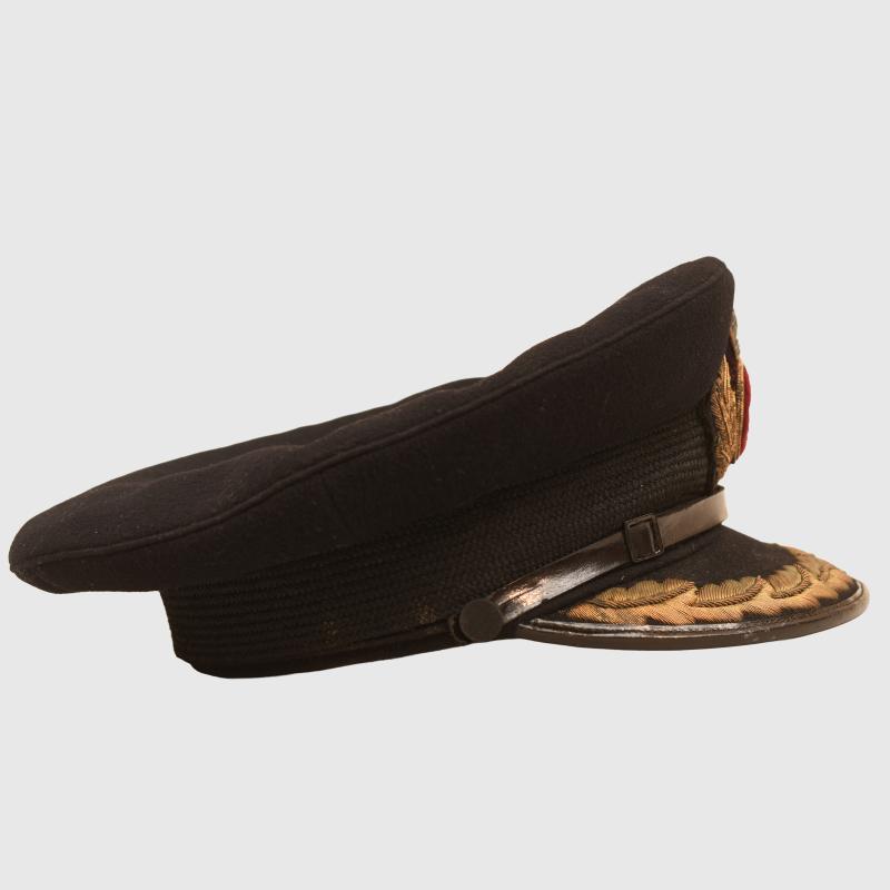 BRITISH WWII MERCHANT NAVY OFFICERS VISOR CAP, CAPTAIN AND ABOVE.