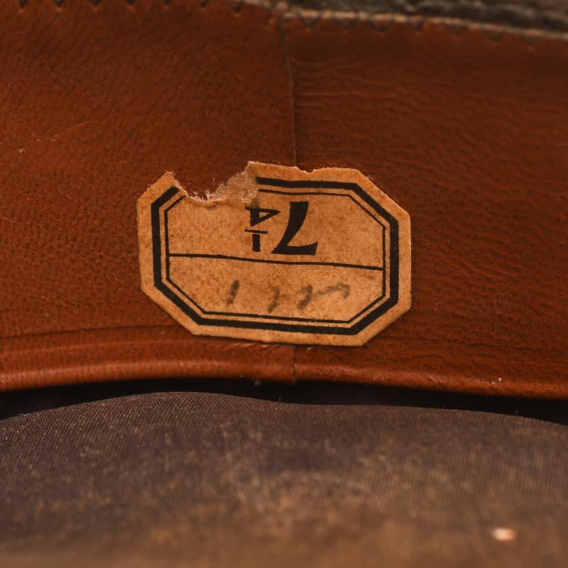 BRITISH WWII MERCHANT NAVY OFFICERS VISOR CAP, CAPTAIN AND ABOVE.