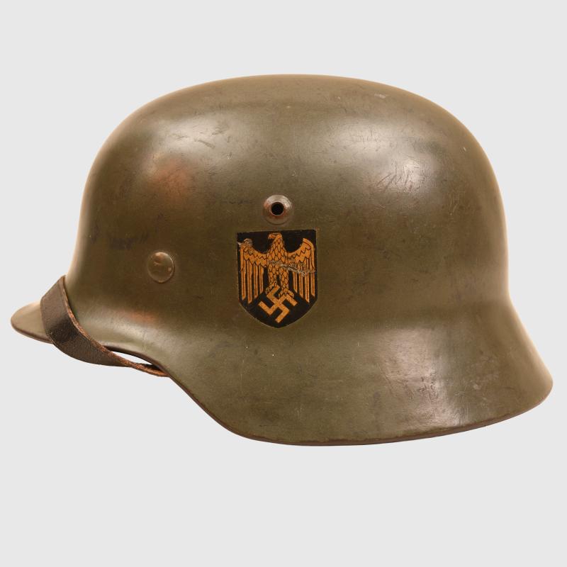GERMAN WWII KRIEGSMARINE M35 DOUBLE DECAL HELMET.