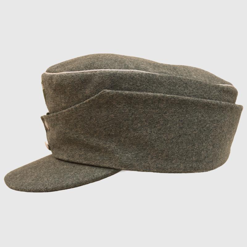 GERMAN WWII ARMY OFFICERS M 43 CAP.