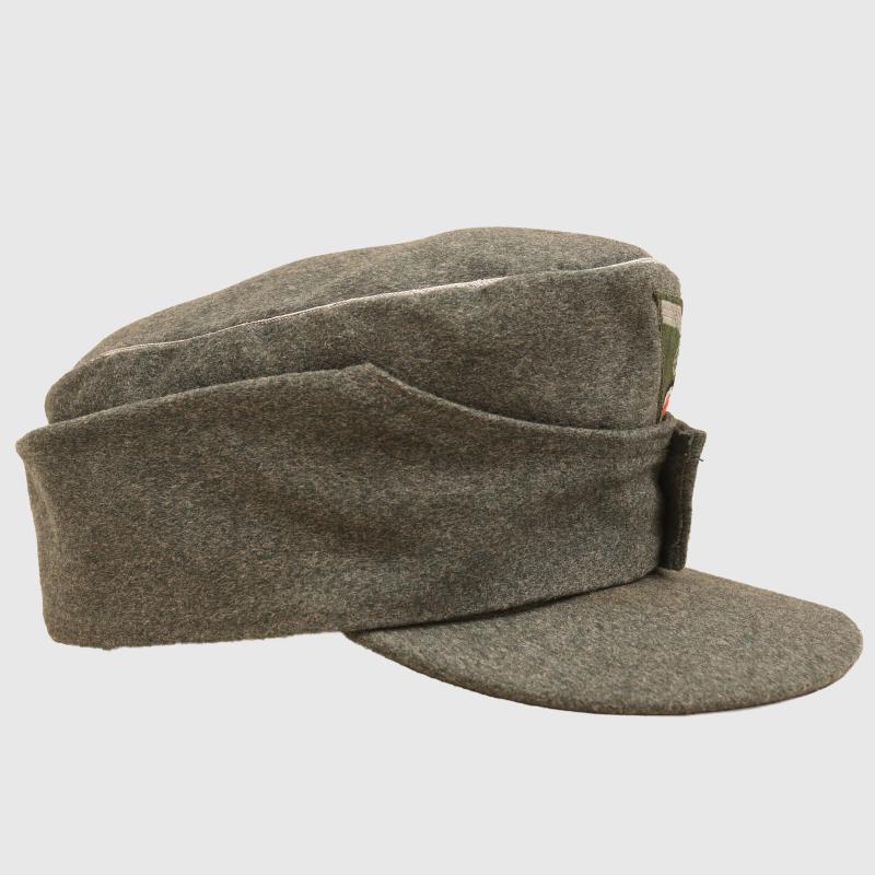 GERMAN WWII ARMY OFFICERS M 43 CAP.