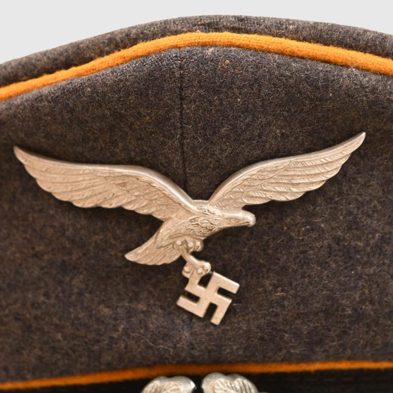 GERMAN WWII LUFTWAFFE NCO OR MAN’S VISOR FLIGHT CAP.