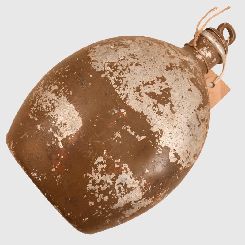 JAPANESE WWII SOLDIER’S WATER BOTTLE.