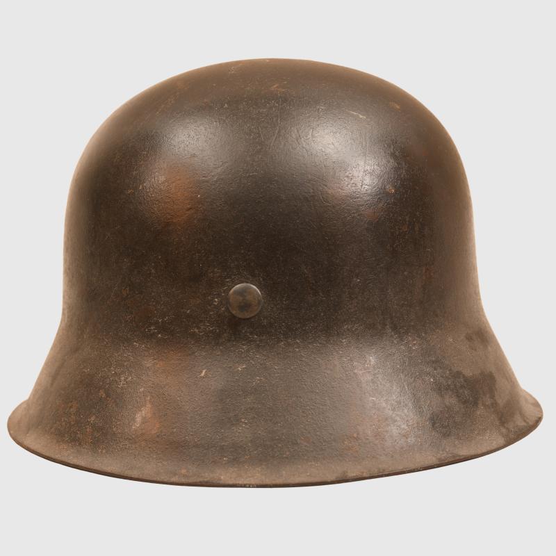 GERMAN WWII LUFTWAFFE M.42 COMBAT HELMET.