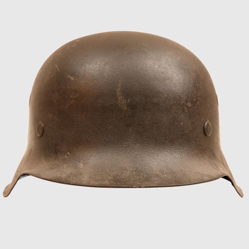 GERMAN WWII M42 ARMY SINGLE DECAL COMBAT HELMET.