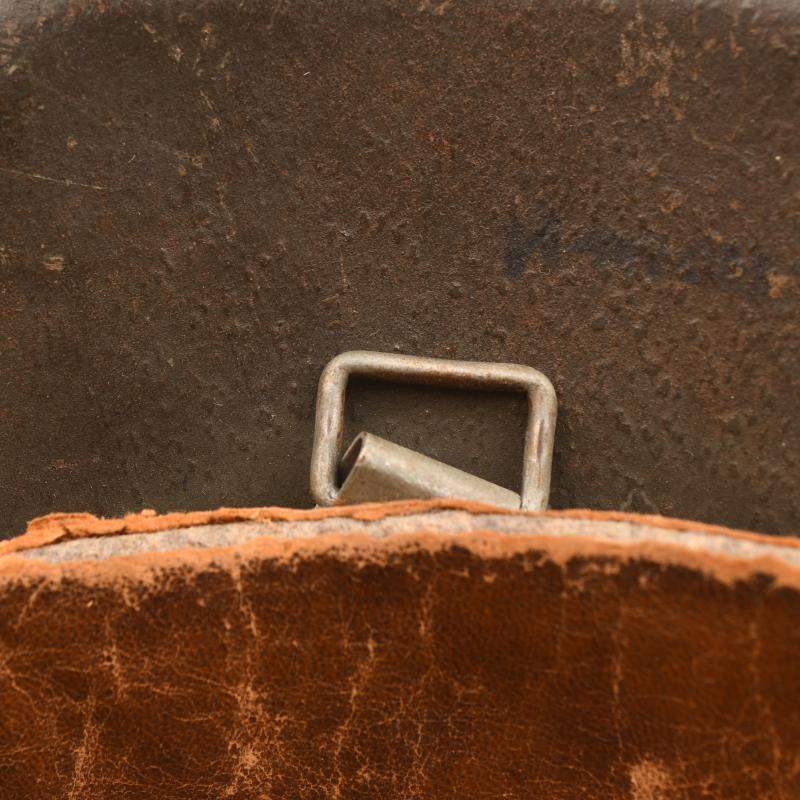 GERMAN WWII M42 ARMY SINGLE DECAL COMBAT HELMET.