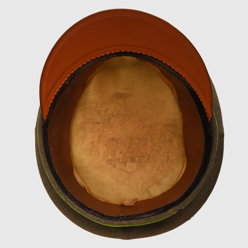 GERMAN WWII ARMY PANZER GRENADIER NCO PARADE TUNIC AND VISOR CAP SET.