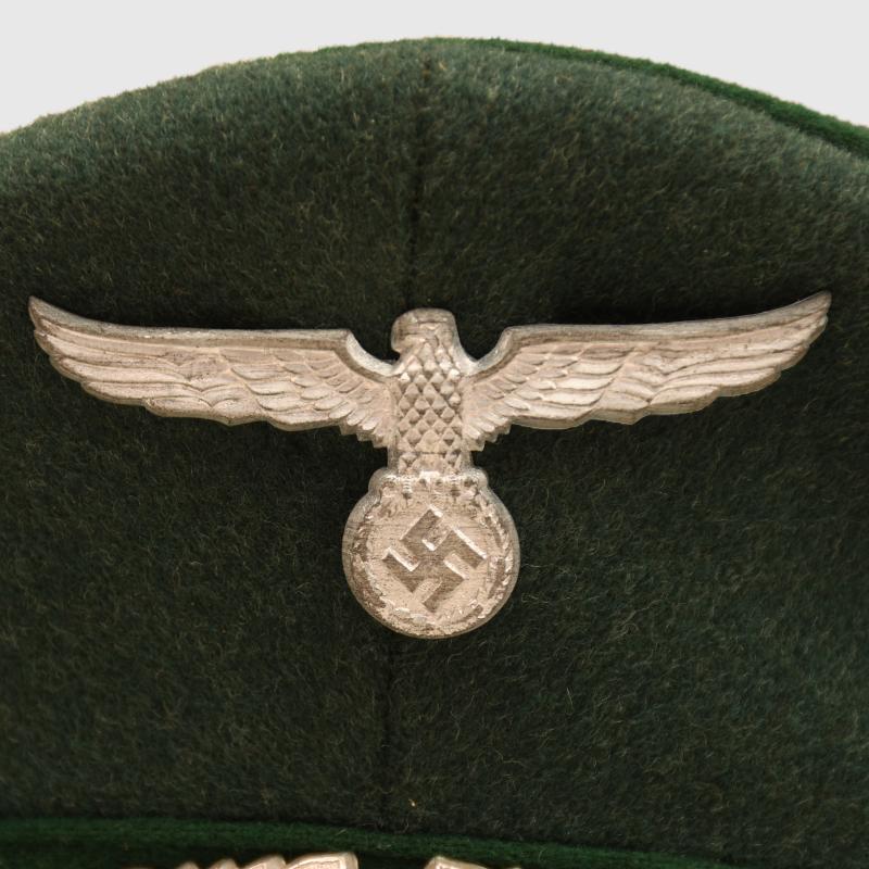 GERMAN WWII CUSTOMS OFFICIAL VISOR CAP.