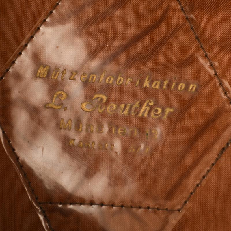 GERMAN WWII CUSTOMS OFFICIAL VISOR CAP.