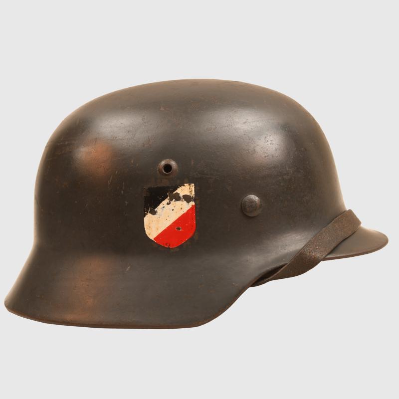 GERMAN WWII LUFTWAFFE M.35 DOUBLE DECAL COMBAT HELMET.