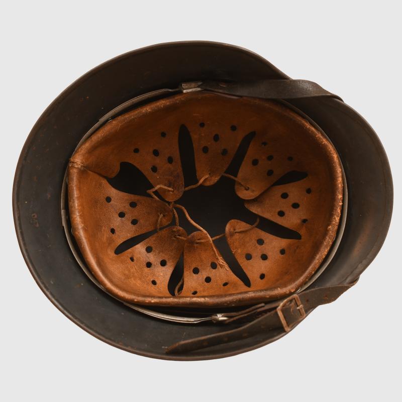 GERMAN WWII LUFTWAFFE M.35 DOUBLE DECAL COMBAT HELMET.