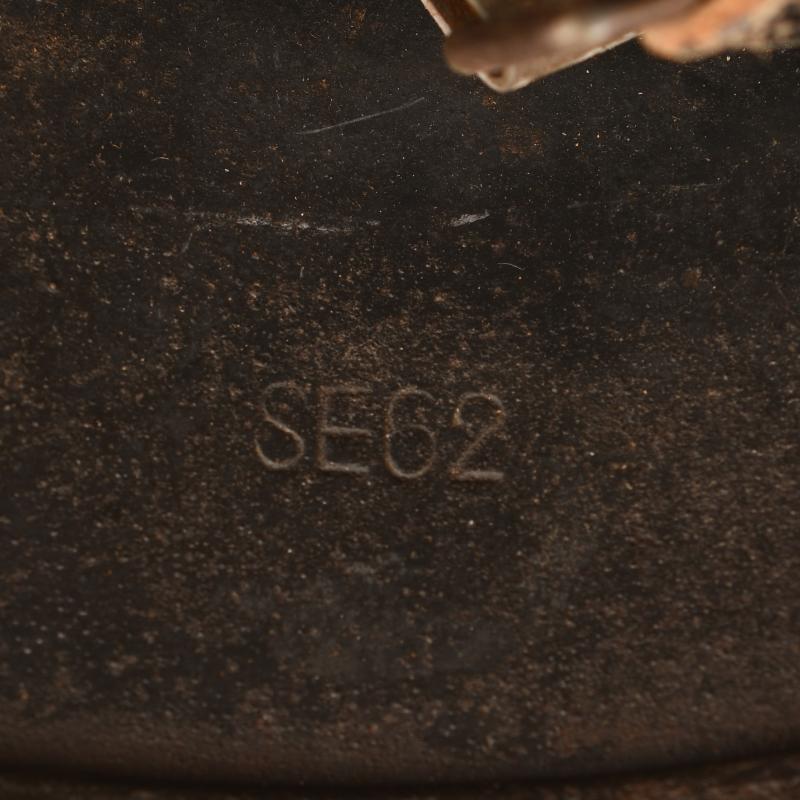 GERMAN WWII LUFTWAFFE SINGLE DECAL M 40 COMBAT HELMET.