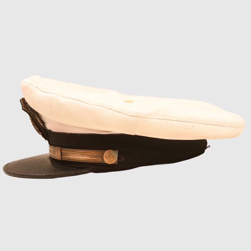 US WWII WHITE TOP NAVAL OFFICERS VISOR CAP.