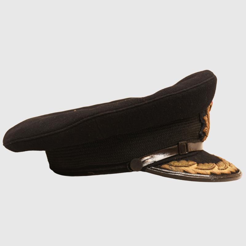 BRITISH WWII NAVAL OFFICERS CAP.