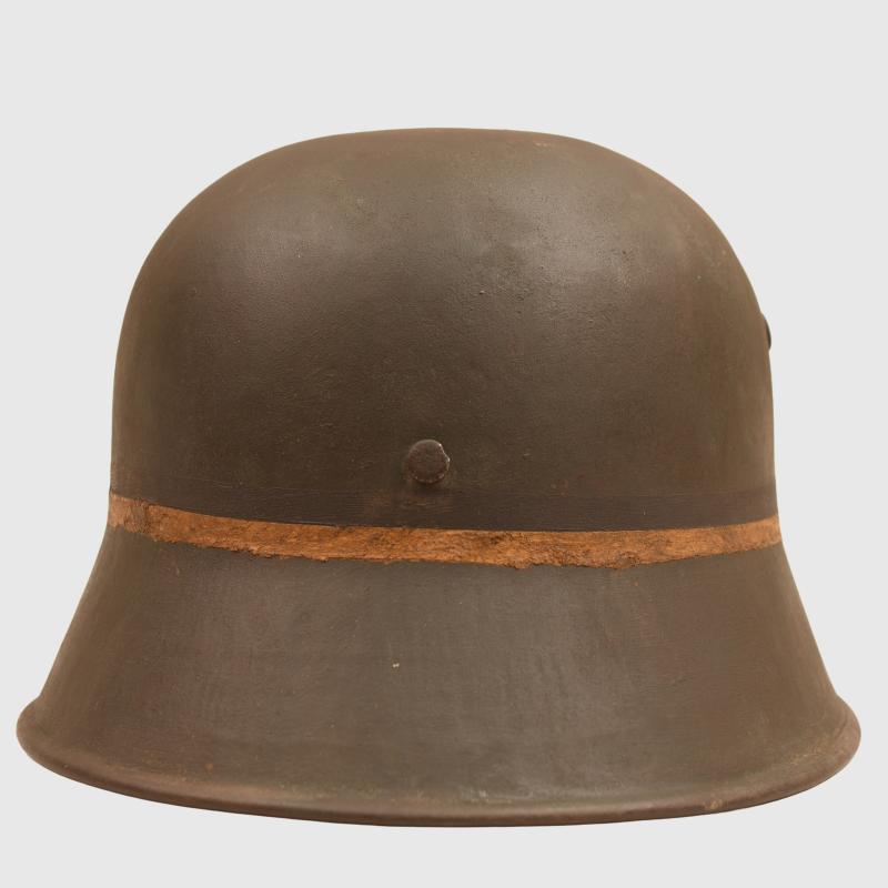 GERMAN WWII FREIKORPS MUNICH M.18 HELMET.