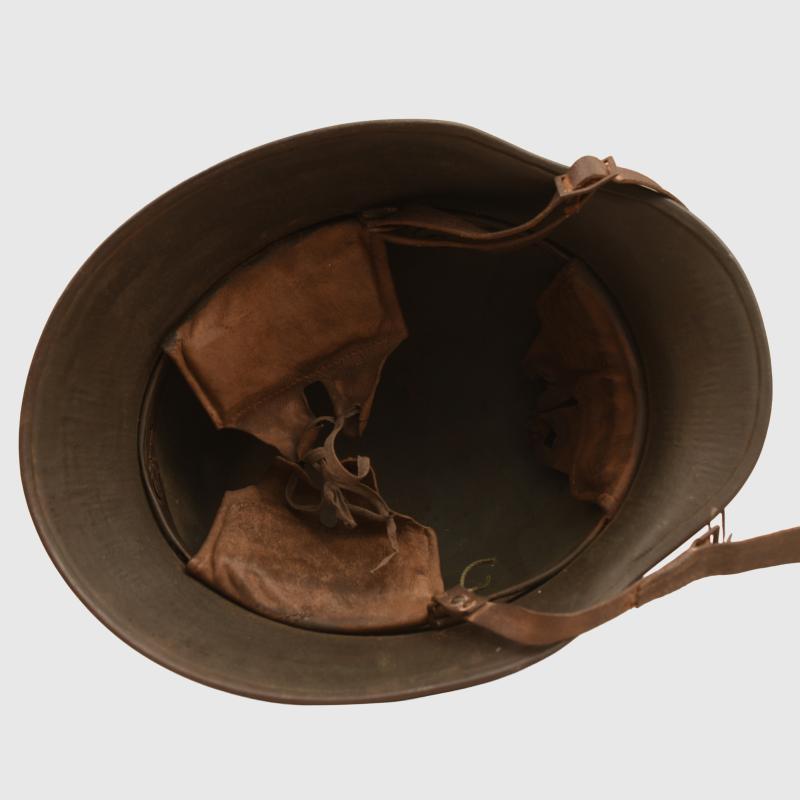 GERMAN WWII FREIKORPS MUNICH M.18 HELMET.