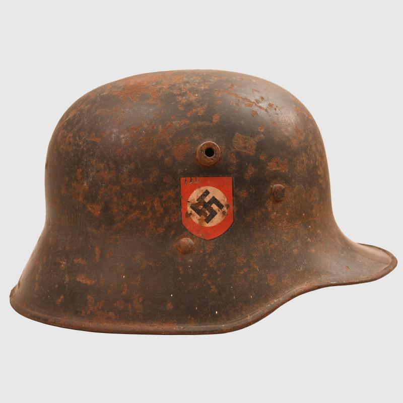GERMAN WWII M16 DOUBLE DECAL POLICE HELMET.