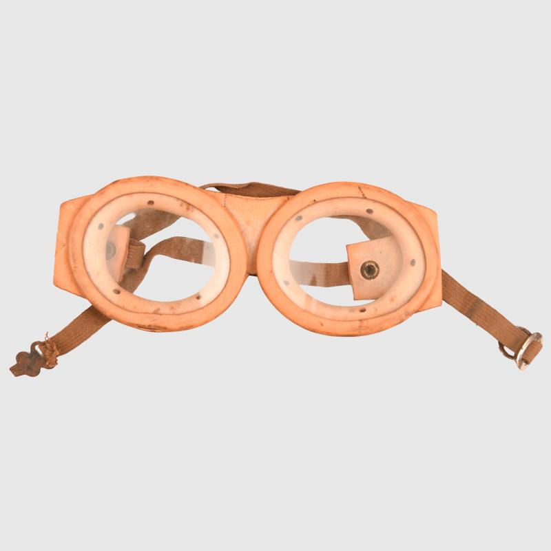 BRITISH WWII ROYAL NAVY SUBMARINE ESCAPE EQUIPMENT GOGGLES.